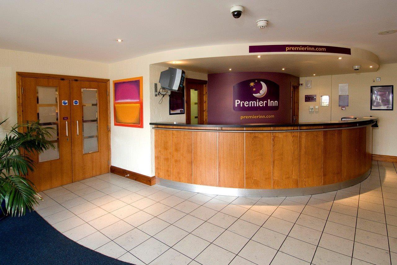 Premier Inn Plymouth City Centre - Sutton Harbour Exterior photo